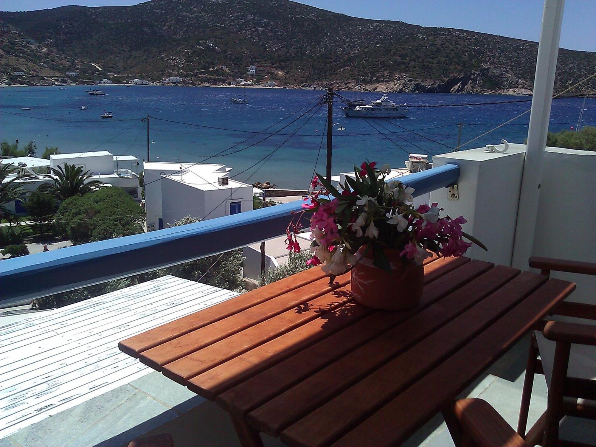 Agnanti Vathi (Sifnos)